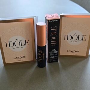 New in box never used Viktor & Rolf Flowerbomb deluxe mini glass  bottle Cap to